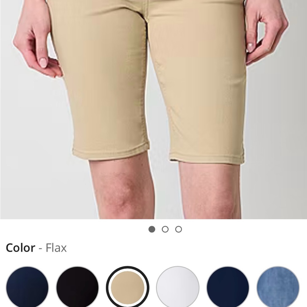 NEW Liz Claiborne Flax (khaki) Shorts size 22